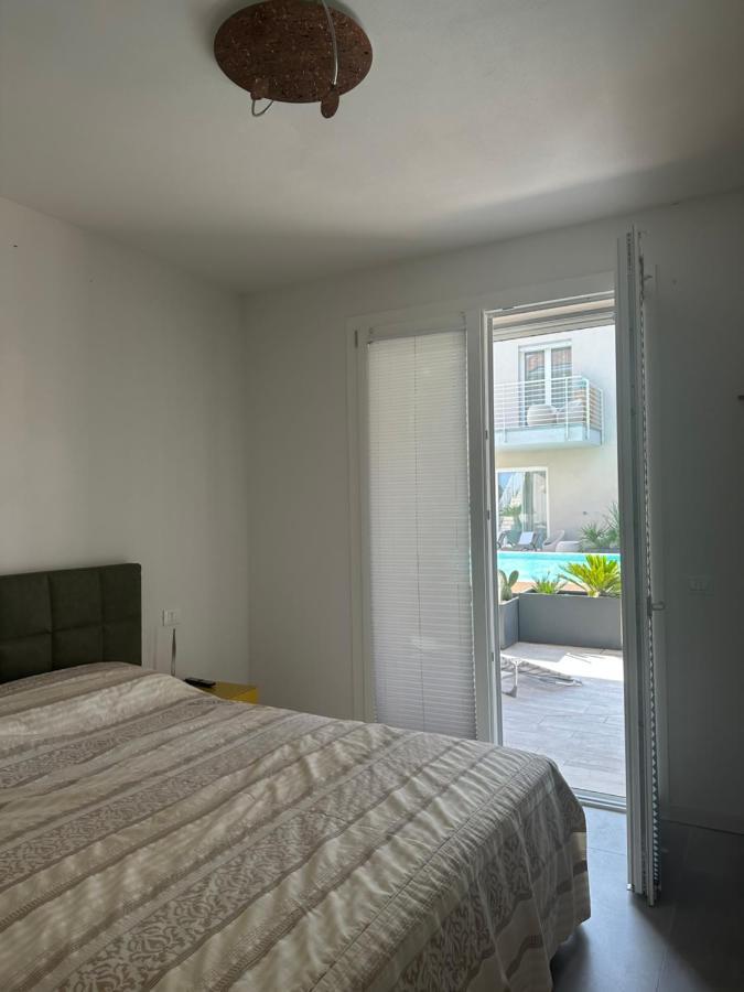 Holiday House Al Porto View Lake Peschiera del Garda Exterior photo