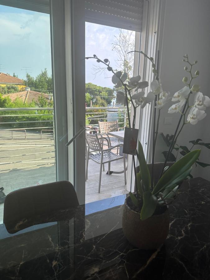 Holiday House Al Porto View Lake Peschiera del Garda Exterior photo